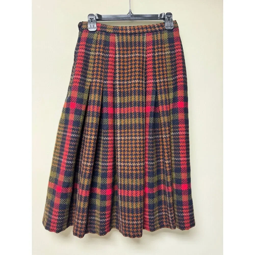 VINTAGE - GOR-RAY 100% Pure New Wool Herringbone Plaid Midi Skirt, Pleated